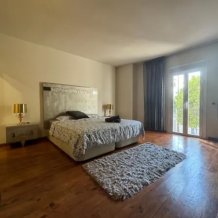 3 Bedrooms In Puerto Banus Apartment Marbella