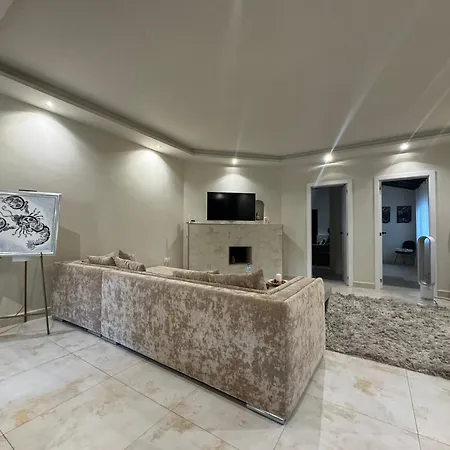 3 Bedrooms In Puerto Banus Apartment Marbella
